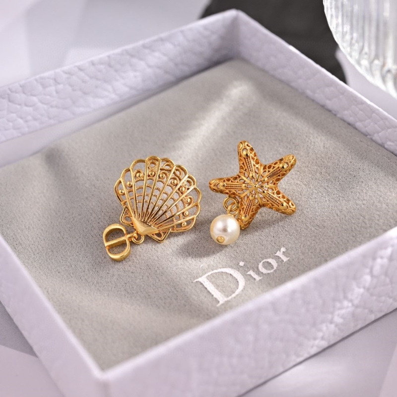 chr1st1an D10r earrings